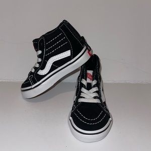 Brand New without tags Toddler Van SK8-HI ZIP SHOE